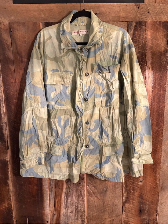 Free People Jackets & Blazers - Free People Lightweight Camo Utility Jacket